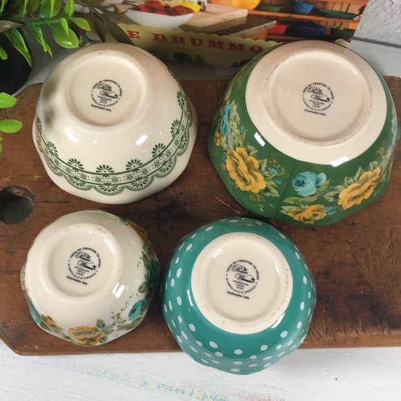 Pioneer Woman Rare Rose Shadow Nesting Measuring Bowls Cups Set of 4 - Picture 4 of 17